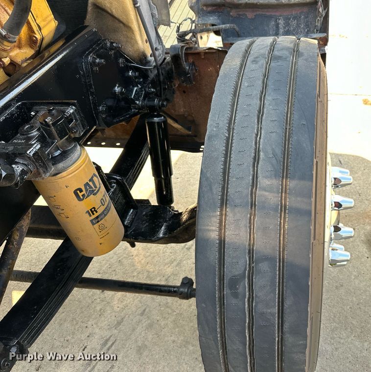 image for item LR9472 1979 Peterbilt 359 semi truck