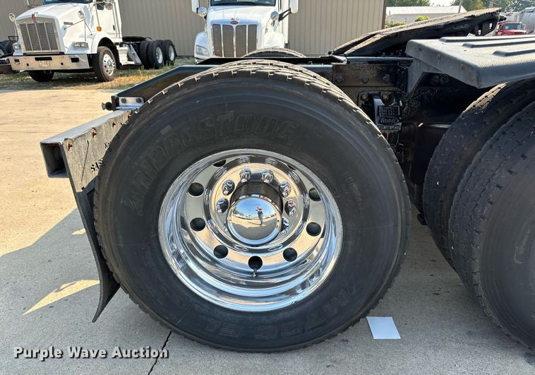 image for item LR9472 1979 Peterbilt 359 semi truck