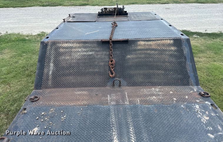 image for item MV9064 1998 Wilson 4860FT Muvall drop deck hydraulic tail equipment trailer