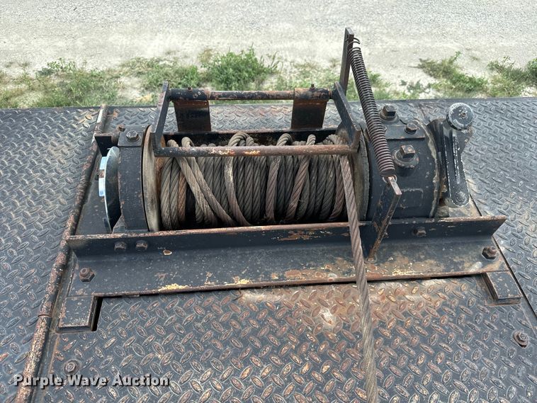 image for item MV9064 1998 Wilson 4860FT Muvall drop deck hydraulic tail equipment trailer