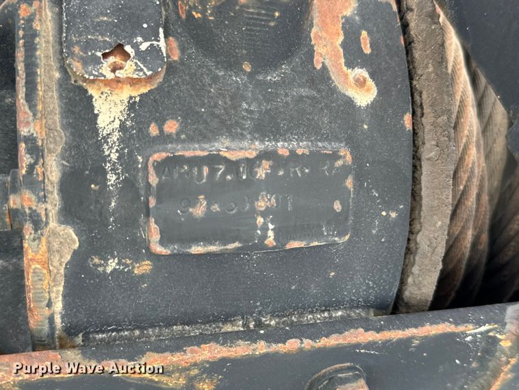 image for item MV9064 1998 Wilson 4860FT Muvall drop deck hydraulic tail equipment trailer