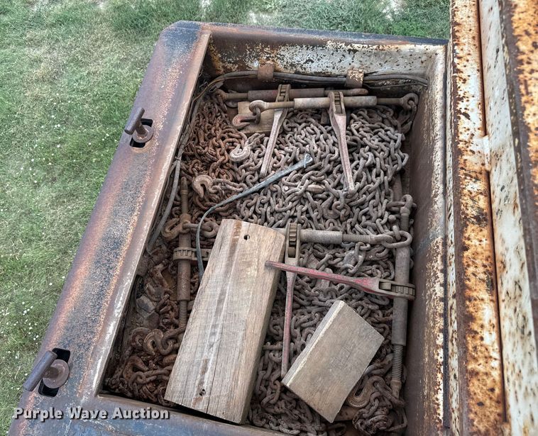 image for item MV9064 1998 Wilson 4860FT Muvall drop deck hydraulic tail equipment trailer