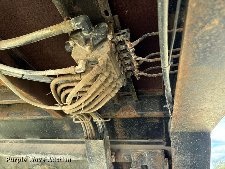 image for item MV9064 1998 Wilson 4860FT Muvall drop deck hydraulic tail equipment trailer