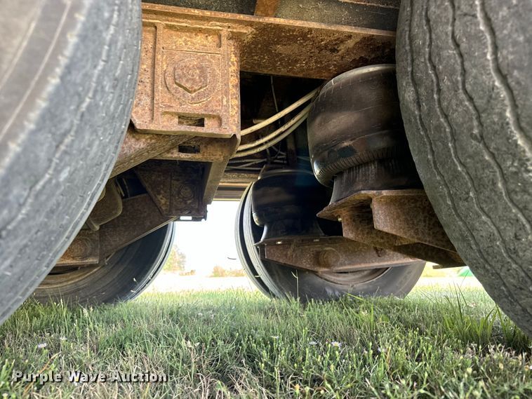 image for item MV9064 1998 Wilson 4860FT Muvall drop deck hydraulic tail equipment trailer