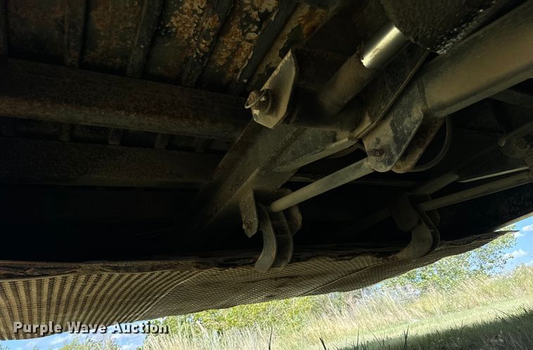 image for item MV9064 1998 Wilson 4860FT Muvall drop deck hydraulic tail equipment trailer