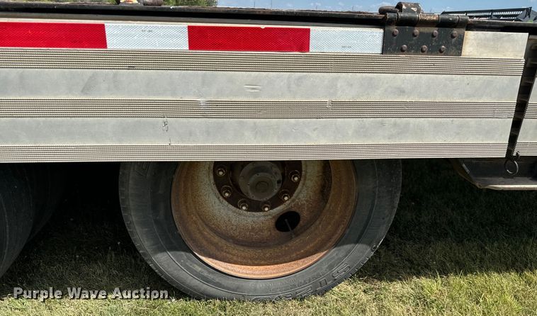 image for item MV9064 1998 Wilson 4860FT Muvall drop deck hydraulic tail equipment trailer