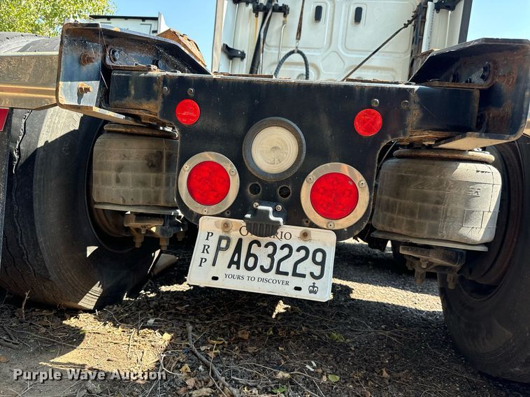 image for item MV9120 2018 Freightliner  Cascadia Evolution  semi truck