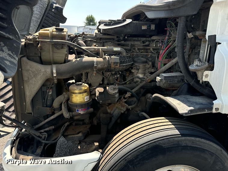 image for item MV9120 2018 Freightliner  Cascadia Evolution  semi truck