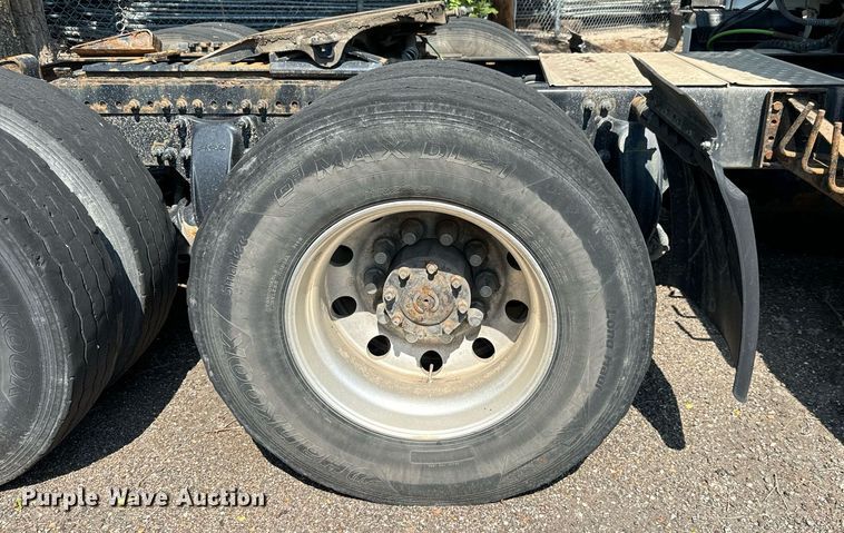 image for item MV9120 2018 Freightliner  Cascadia Evolution  semi truck