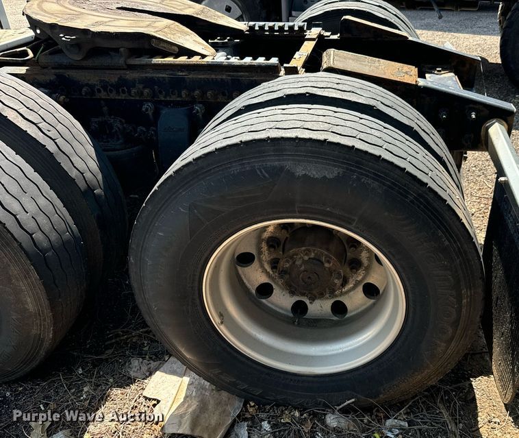 image for item MV9120 2018 Freightliner  Cascadia Evolution  semi truck