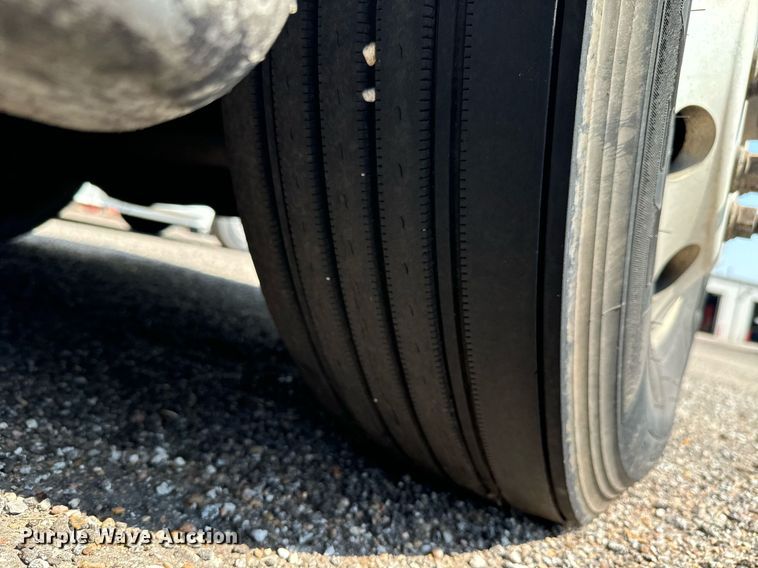 image for item MV9120 2018 Freightliner  Cascadia Evolution  semi truck