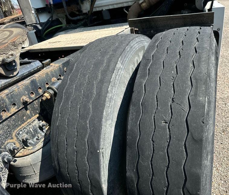 image for item MV9120 2018 Freightliner  Cascadia Evolution  semi truck