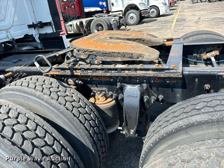 2017 Freightliner Cascadia Evolution semi truck in Wichita, KS Item