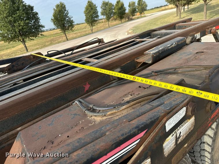 image for item MV9169 2000 Freightliner FL80 roll-off container truck