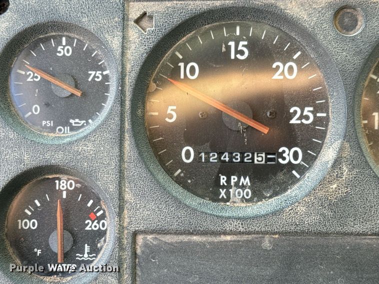 image for item MV9169 2000 Freightliner FL80 roll-off container truck