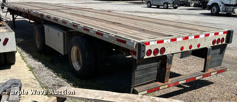 image for item ND9347 1999 Transcraft flatbed trailer