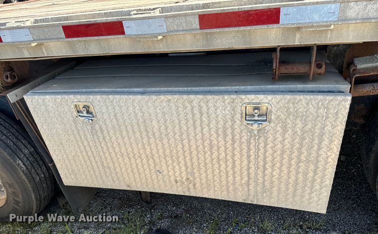 image for item ND9347 1999 Transcraft flatbed trailer