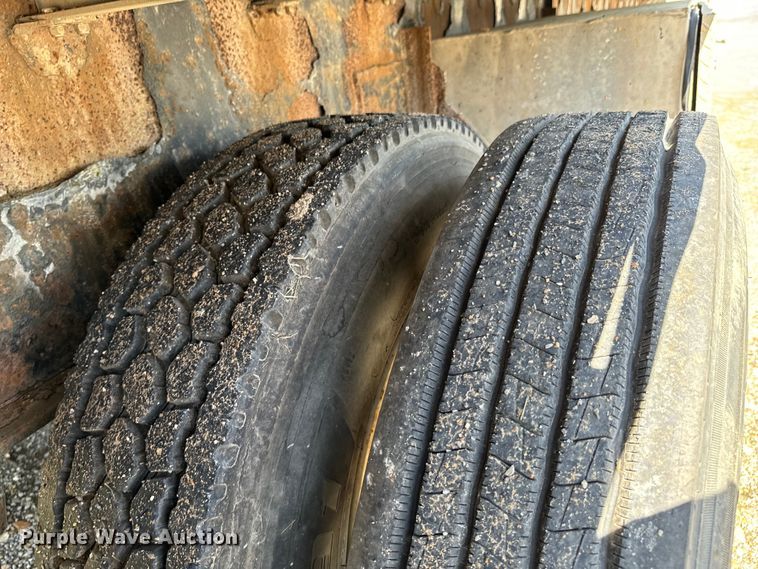 image for item ND9347 1999 Transcraft flatbed trailer