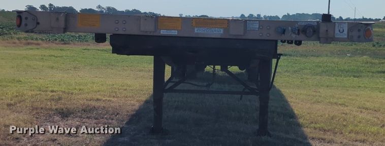 image for item NW9667 2005 Utility Trailers FS2CHA flatbed trailer