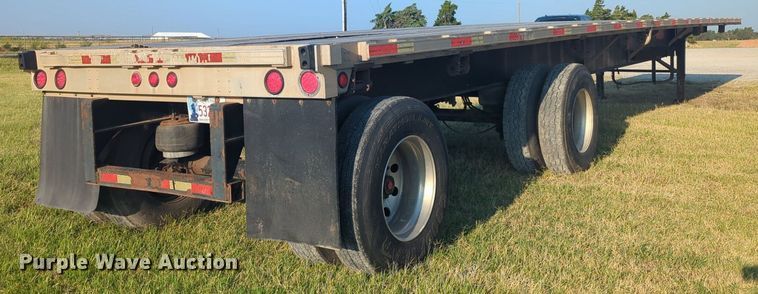 image for item NW9667 2005 Utility Trailers FS2CHA flatbed trailer