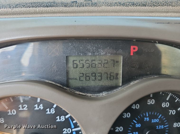 image for item NX9139 2007 Mack CHN semi truck