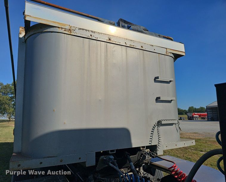 image for item NX9177 2001 Dump-Rite DR24 end dump trailer