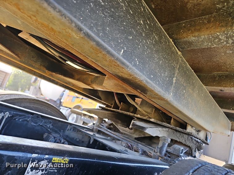 image for item NX9177 2001 Dump-Rite DR24 end dump trailer