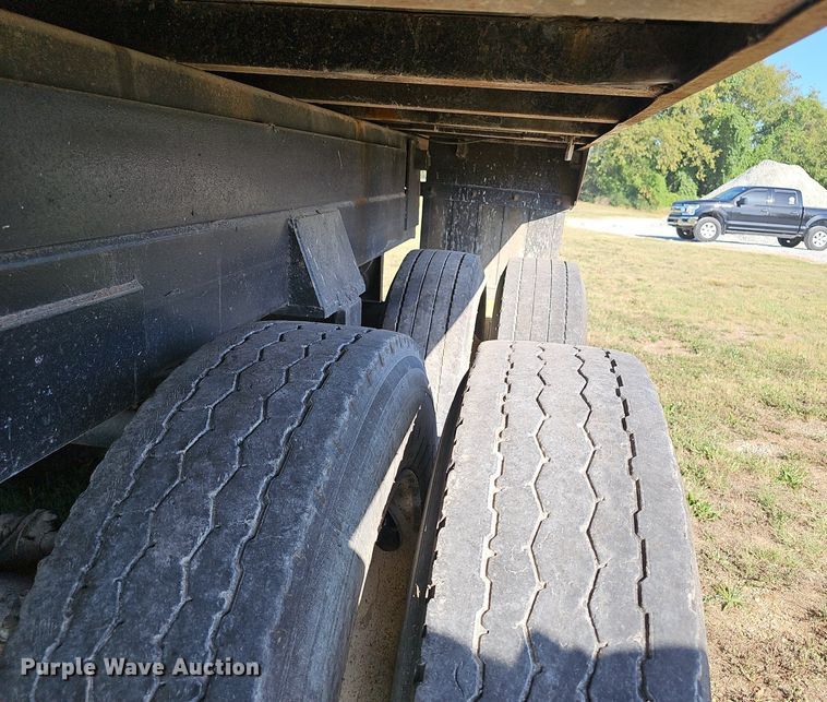 image for item NX9177 2001 Dump-Rite DR24 end dump trailer