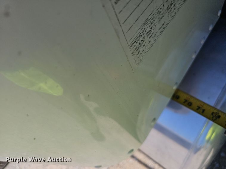 image for item NX9178 2016 Peterbilt 579 semi truck