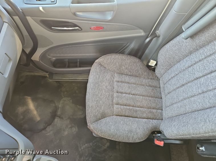 image for item NX9178 2016 Peterbilt 579 semi truck