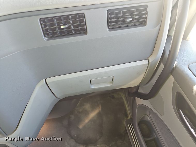 image for item NX9178 2016 Peterbilt 579 semi truck