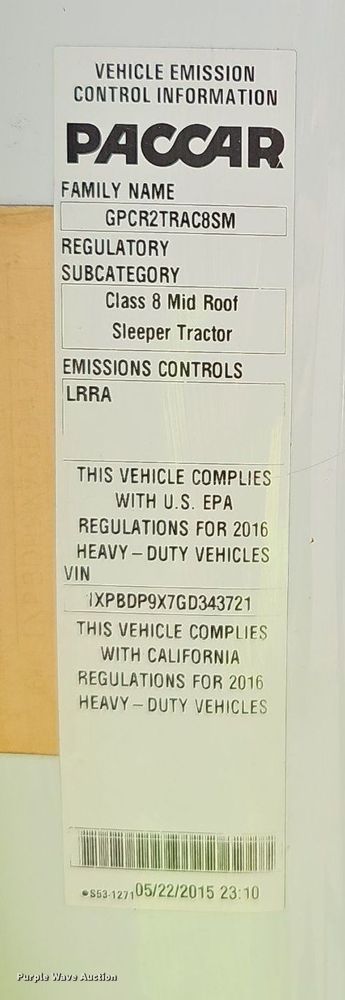 image for item NX9178 2016 Peterbilt 579 semi truck