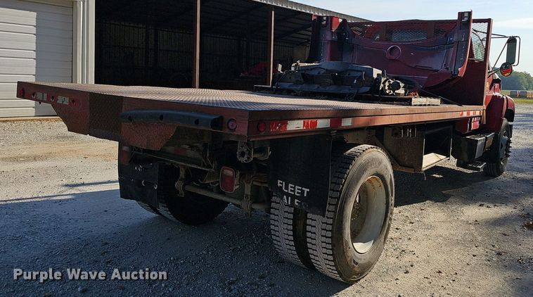 image for item NX9204 2007 Chevrolet C6500 dump flatbed truck