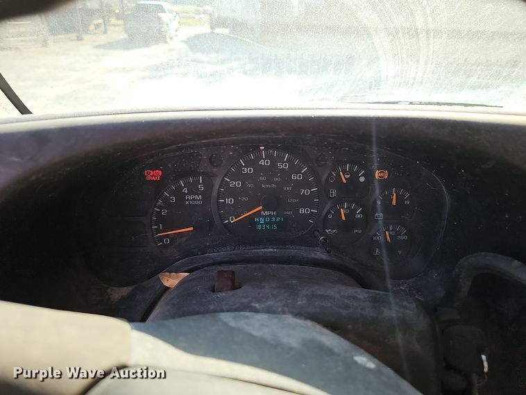 image for item NX9204 2007 Chevrolet C6500 dump flatbed truck