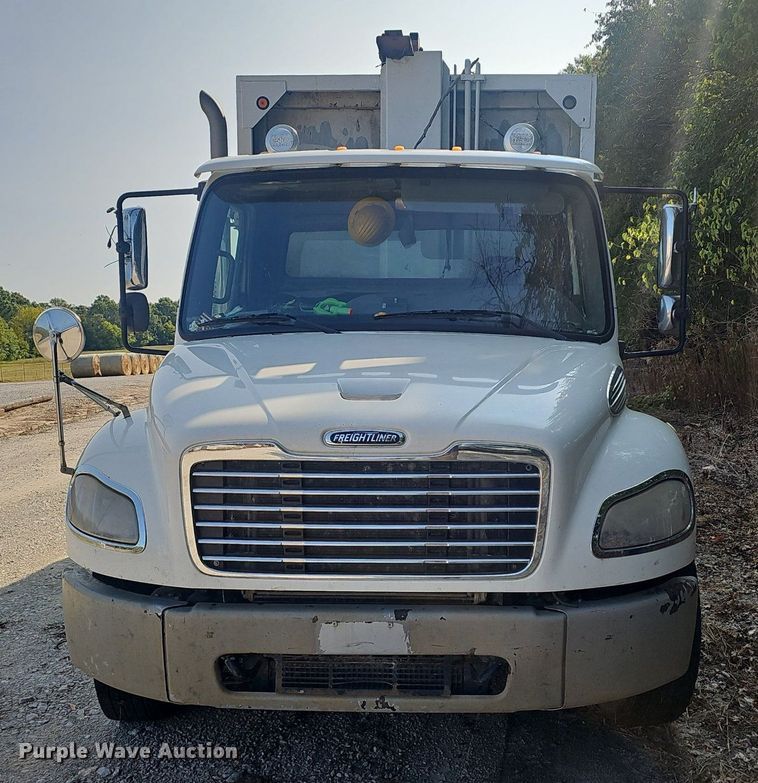 image for item NX9209 2011 Freightliner M2 refuse truck