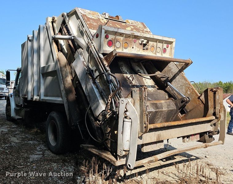 image for item NX9209 2011 Freightliner M2 refuse truck