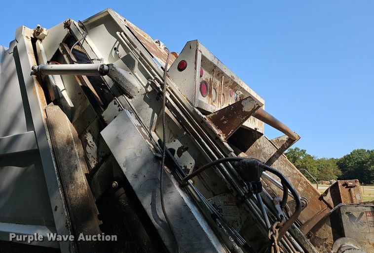 image for item NX9209 2011 Freightliner M2 refuse truck