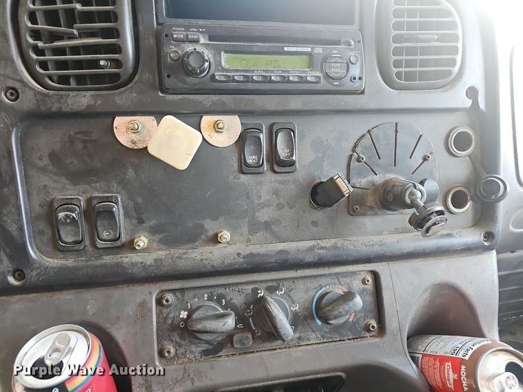 image for item NX9209 2011 Freightliner M2 refuse truck