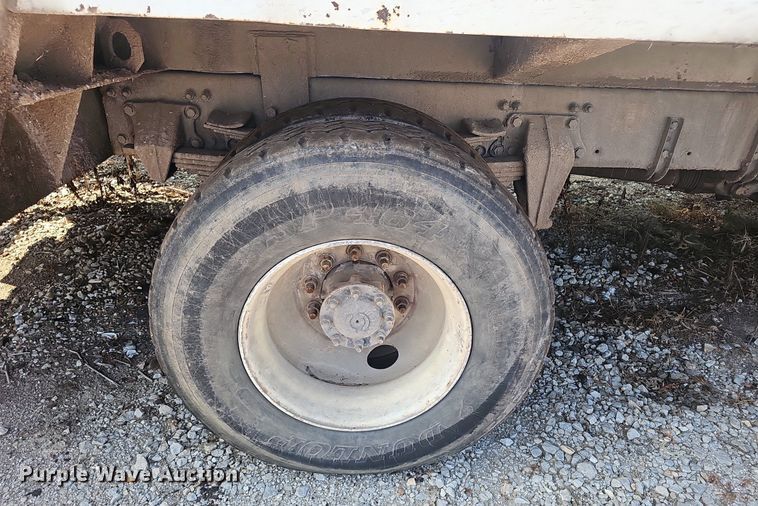 image for item NX9209 2011 Freightliner M2 refuse truck