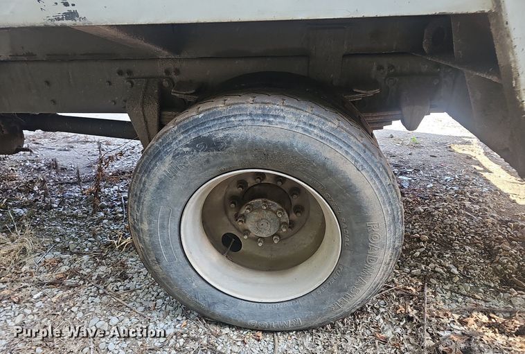 image for item NX9209 2011 Freightliner M2 refuse truck