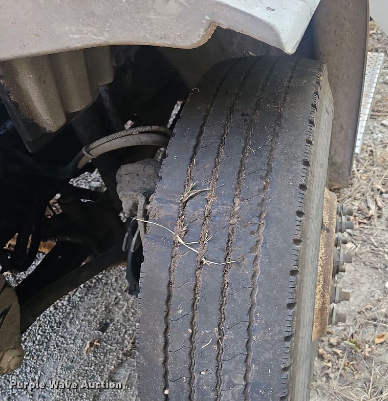 image for item NX9209 2011 Freightliner M2 refuse truck