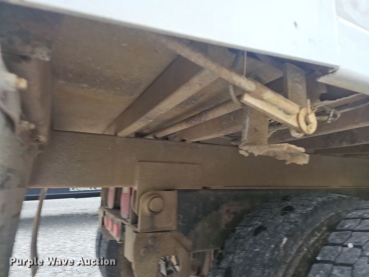 image for item NX9266 2003 Mack CV713 dump truck