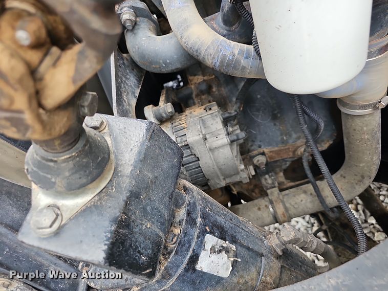 image for item NX9266 2003 Mack CV713 dump truck