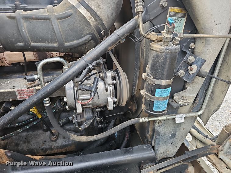 image for item NX9266 2003 Mack CV713 dump truck