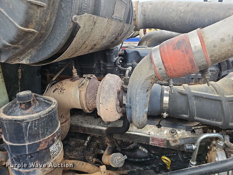 image for item NX9266 2003 Mack CV713 dump truck