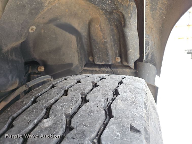 image for item NX9266 2003 Mack CV713 dump truck