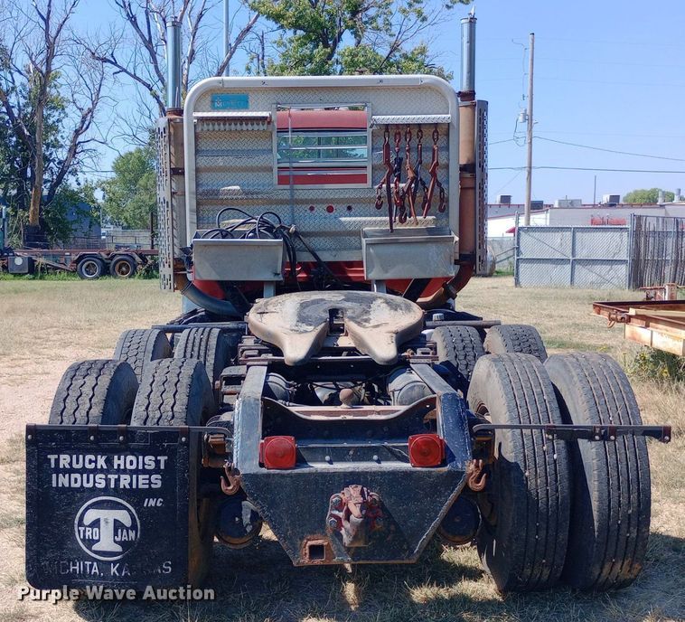 image for item NY9522 1975 GMC Renango semi truck