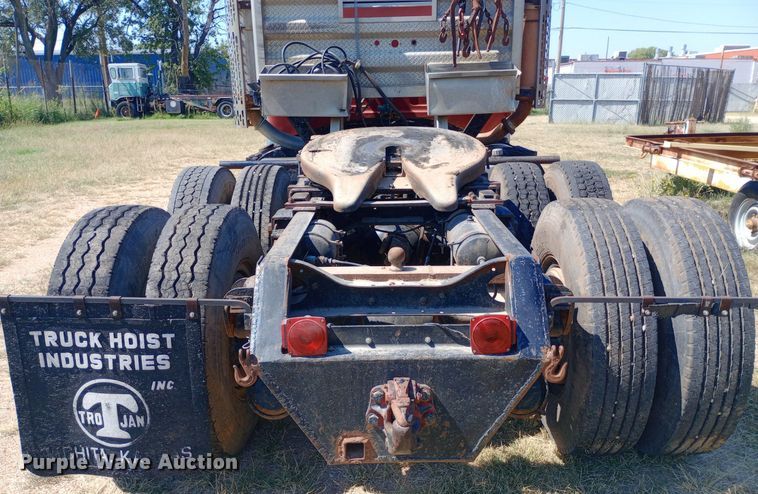 image for item NY9522 1975 GMC Renango semi truck