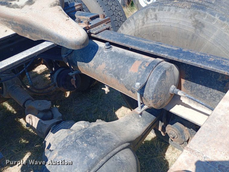 image for item NY9522 1975 GMC Renango semi truck