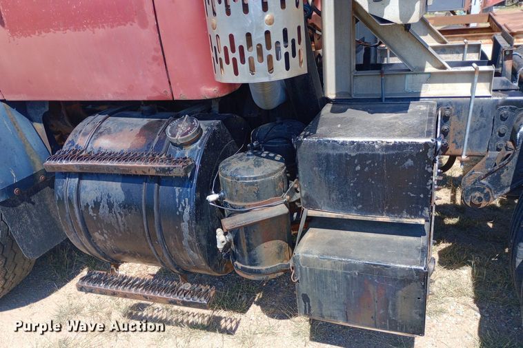 image for item NY9522 1975 GMC Renango semi truck